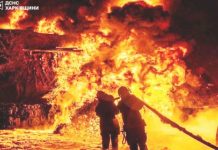 Ucrania dice haber atacado una base aérea rusa, y Rusia lanza cientos de drones