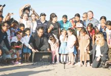 Eduardo Ramírez encabeza liberación de tortugas marinas en Puerto Arista