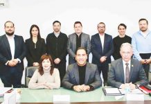 Eduardo Ramírez dialoga con la SICT sobre el proyecto AeroBalam para fortalecer conectividad