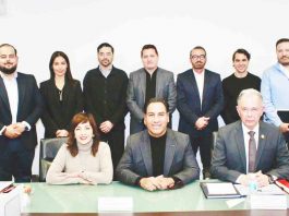 Eduardo Ramírez dialoga con la SICT sobre el proyecto AeroBalam para fortalecer conectividad