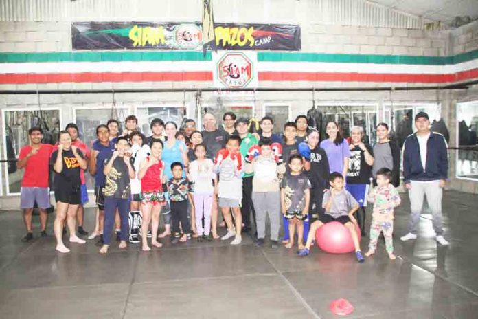 16-1-7 Artemarcialistas Chiapanecos rumbo al 21° Campeonato Mundial de Muay Thai en Bangkok, Tailandia